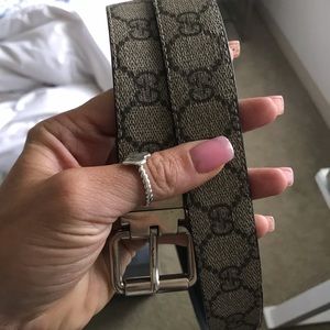 Men’s Gucci belt (can be worn by women too)